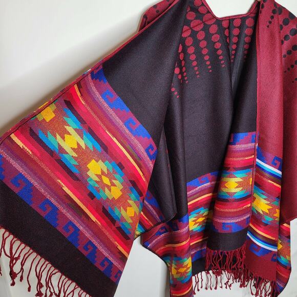 Authentic Alpaca Wool Unisex Ruana Cape Poncho Shawl - Lightweight - Boho - Picture 5 of 9